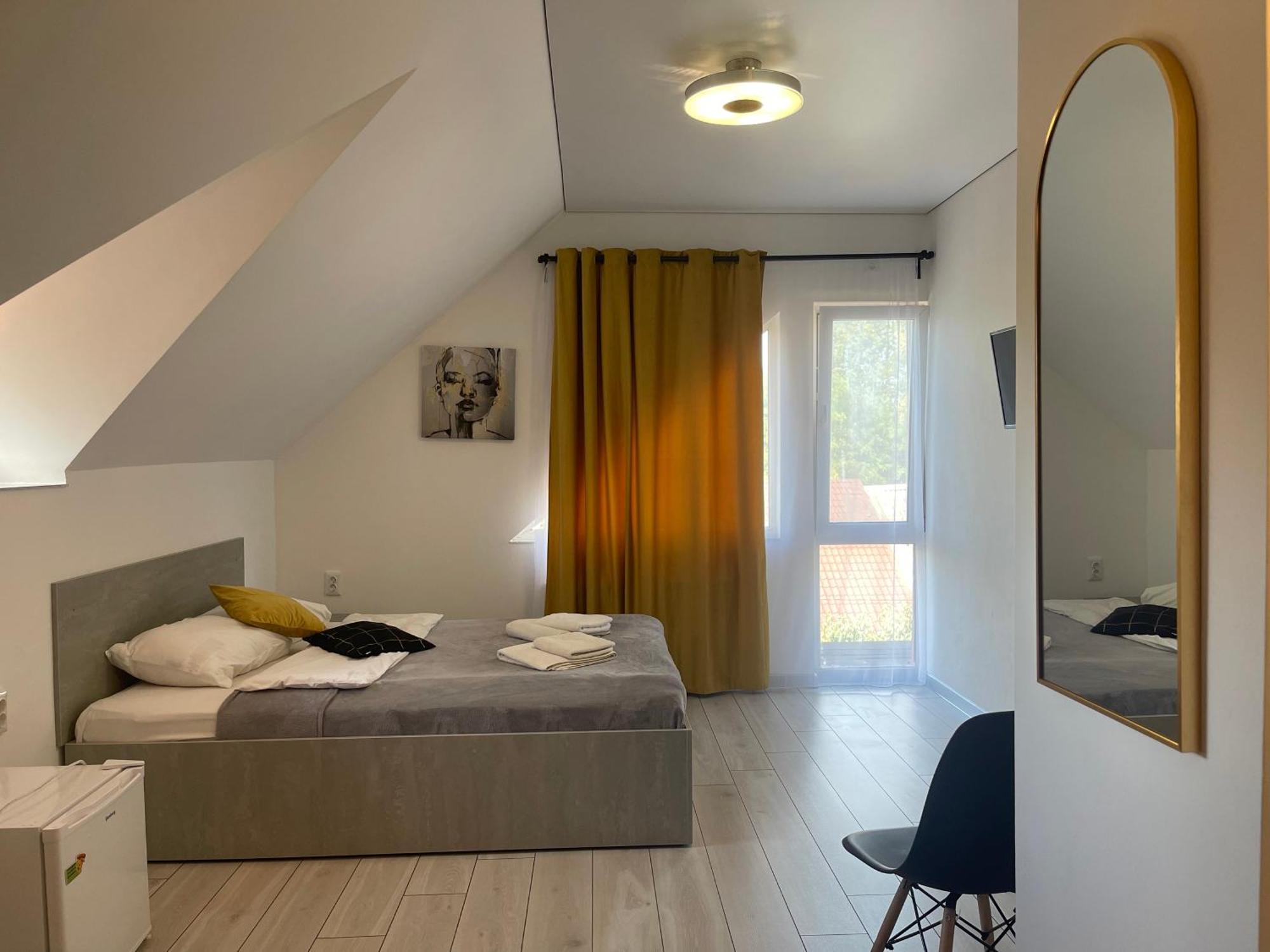 Hotel Femina 日托米尔 外观 照片