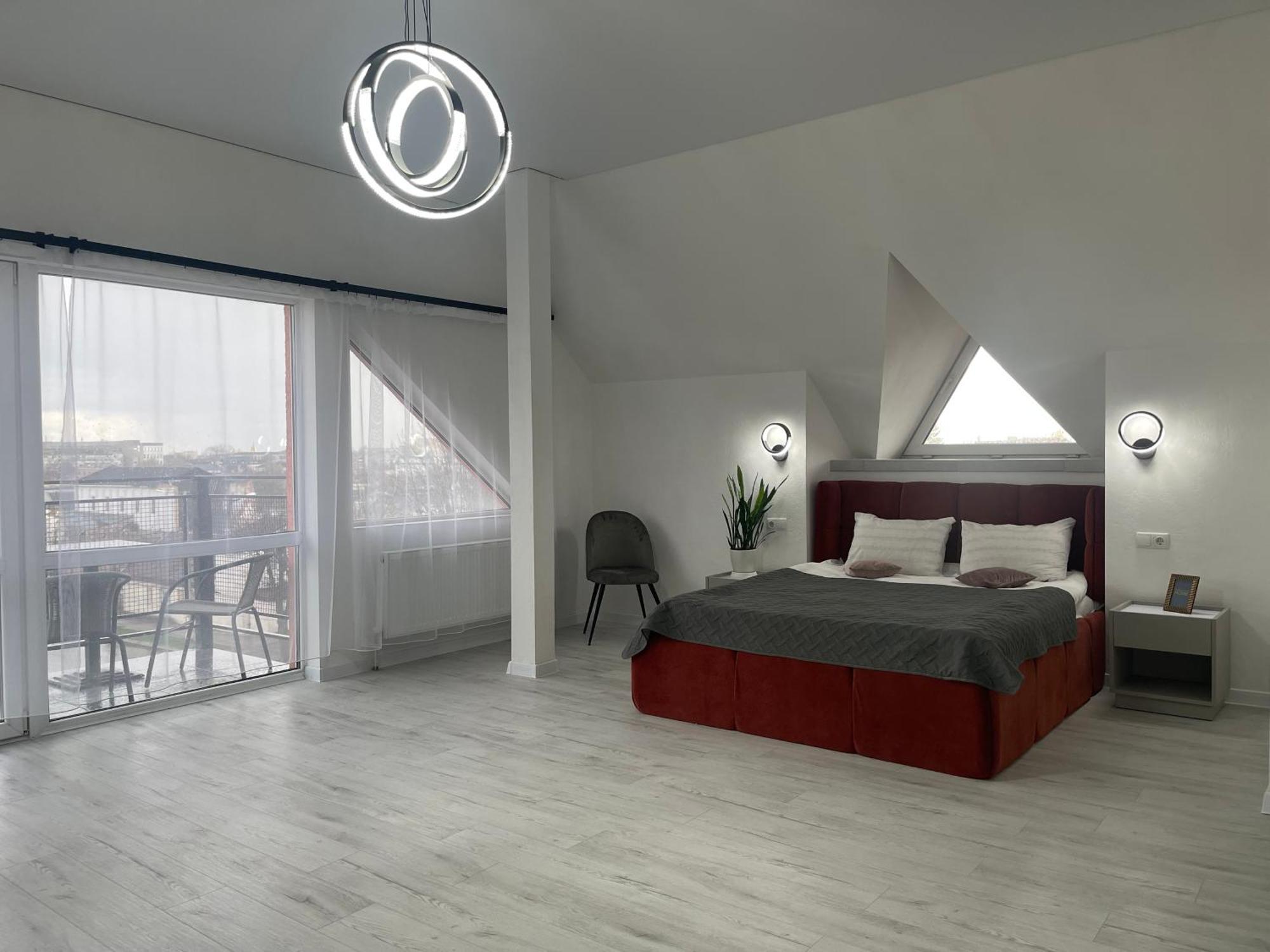 Hotel Femina 日托米尔 外观 照片
